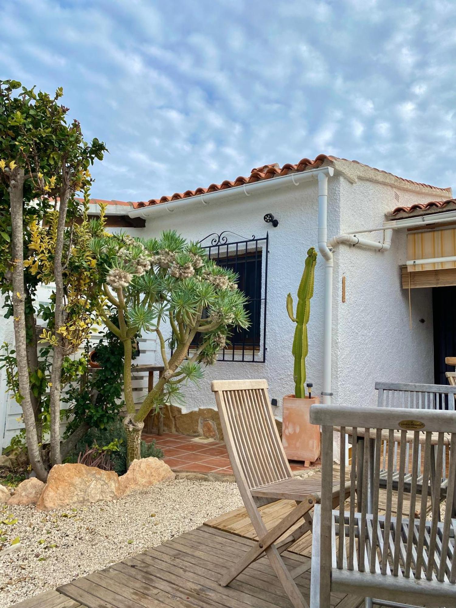 Bungalow Steps From Moraira Teulada Exterior photo